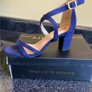 IDIFU Navy Strappy Heels